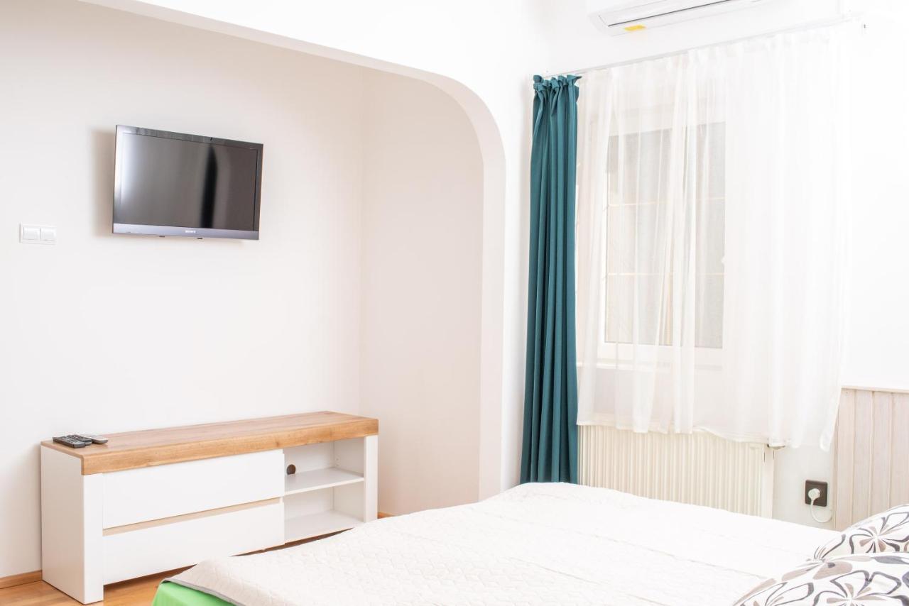 Park Apartman Hévíz Esterno foto
