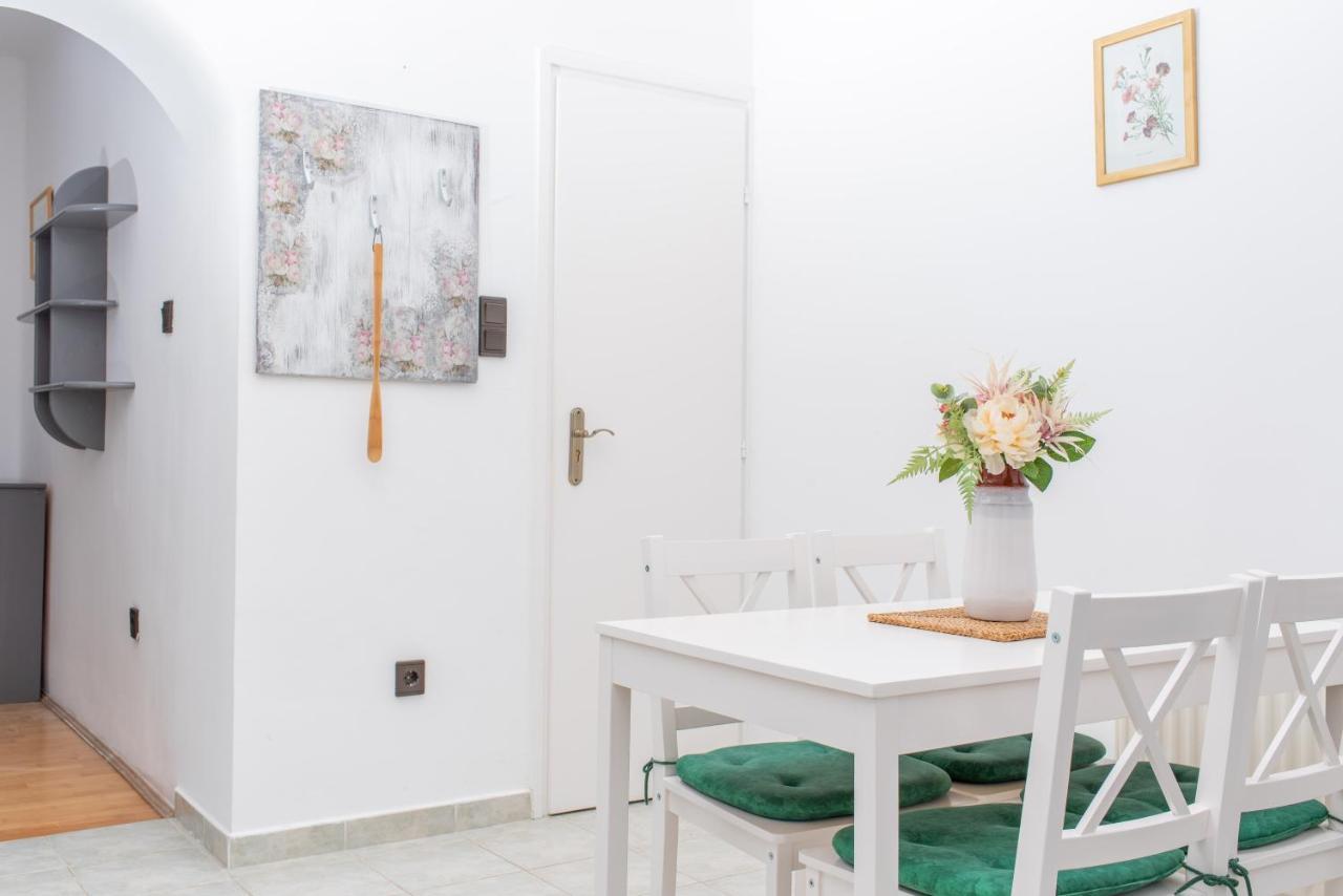 Park Apartman Hévíz Esterno foto