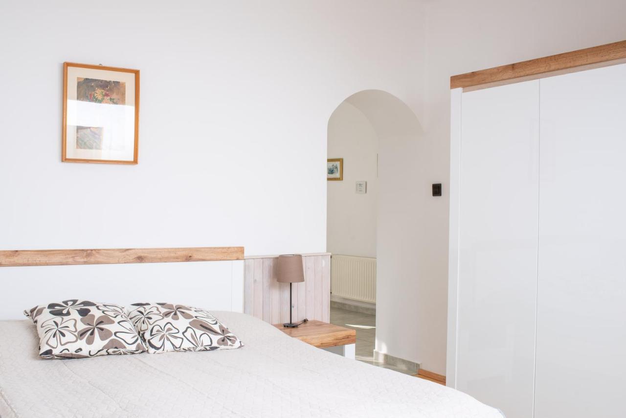 Park Apartman Hévíz Esterno foto
