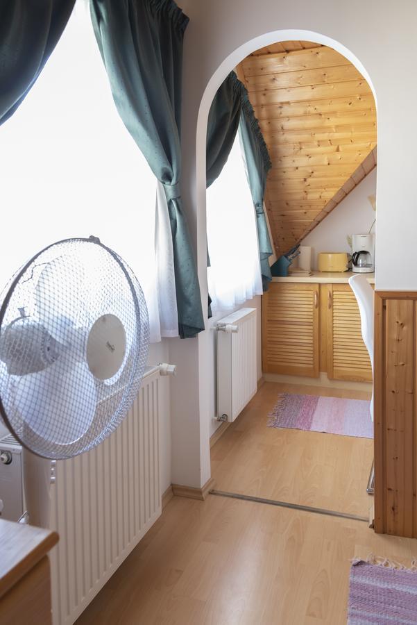 Park Apartman Hévíz Esterno foto