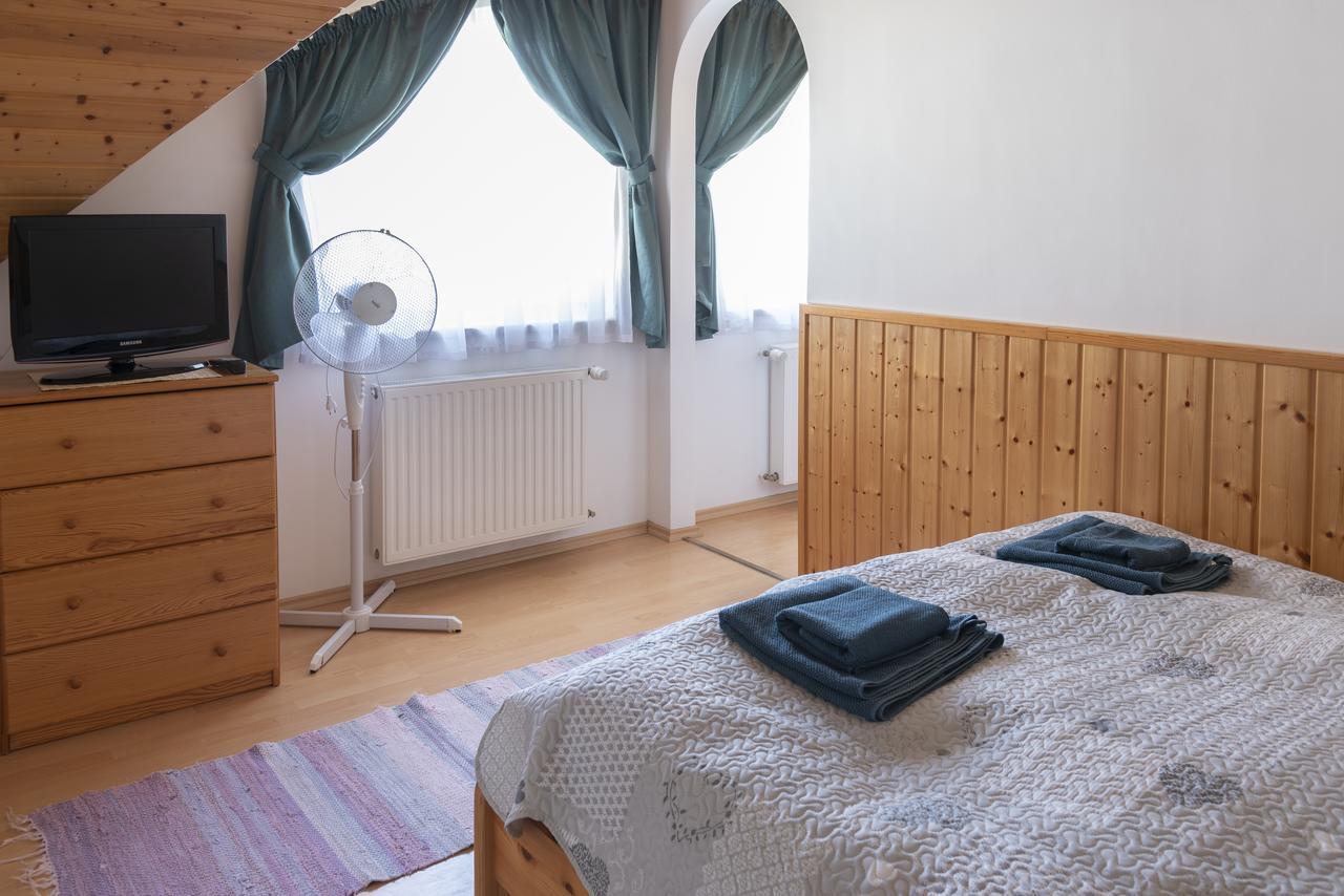 Park Apartman Hévíz Esterno foto