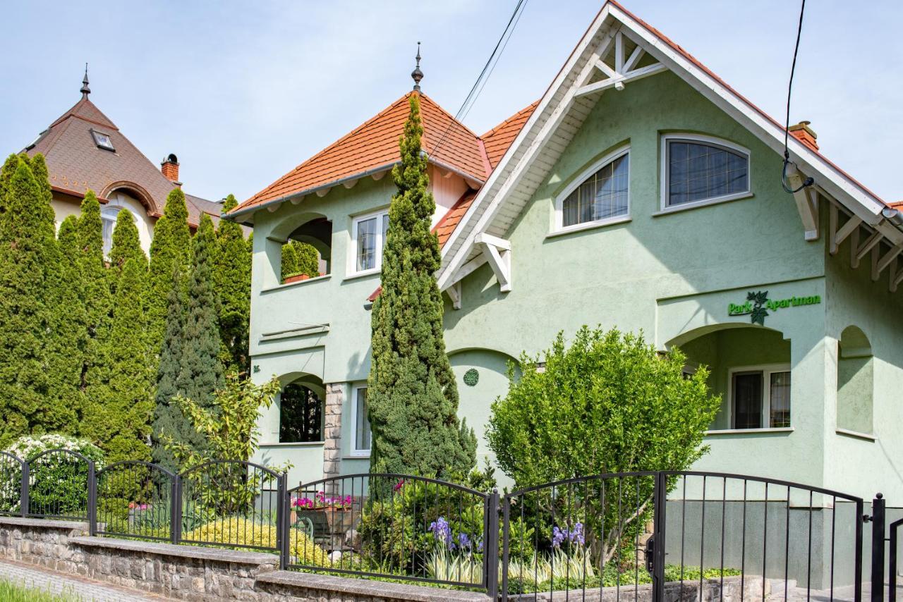 Park Apartman Hévíz Esterno foto